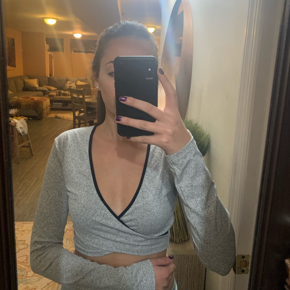 Zara sport grey crop top